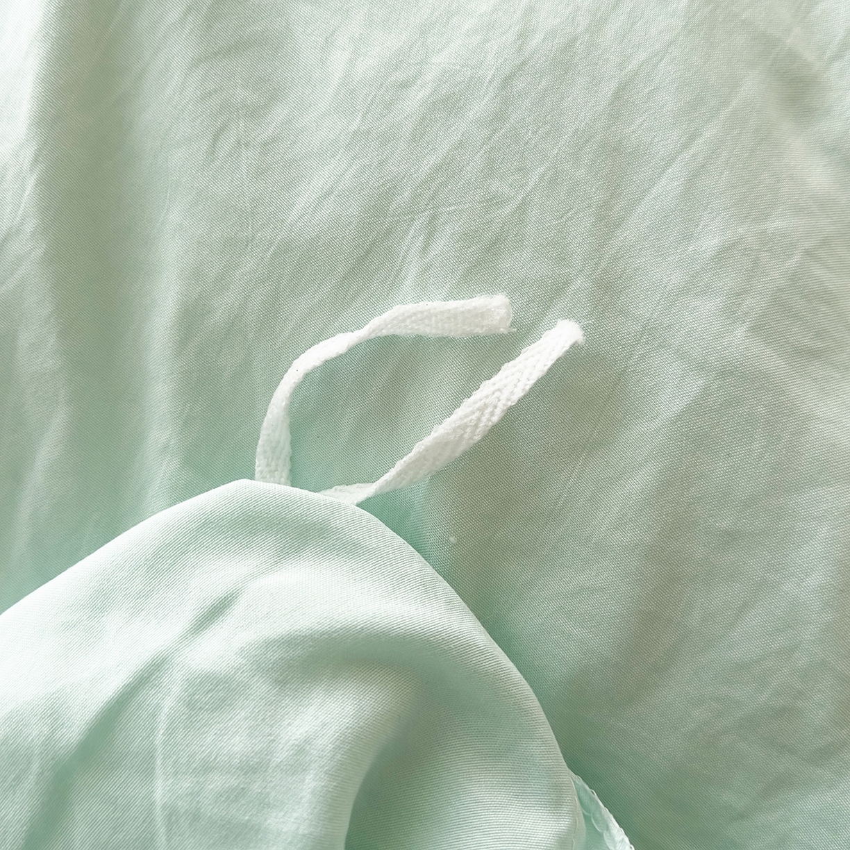 91家纺网 家纺一手货源 找家纺 灿哈 2025新款烫钻蕾丝花边水洗棉四件套 清脆绿