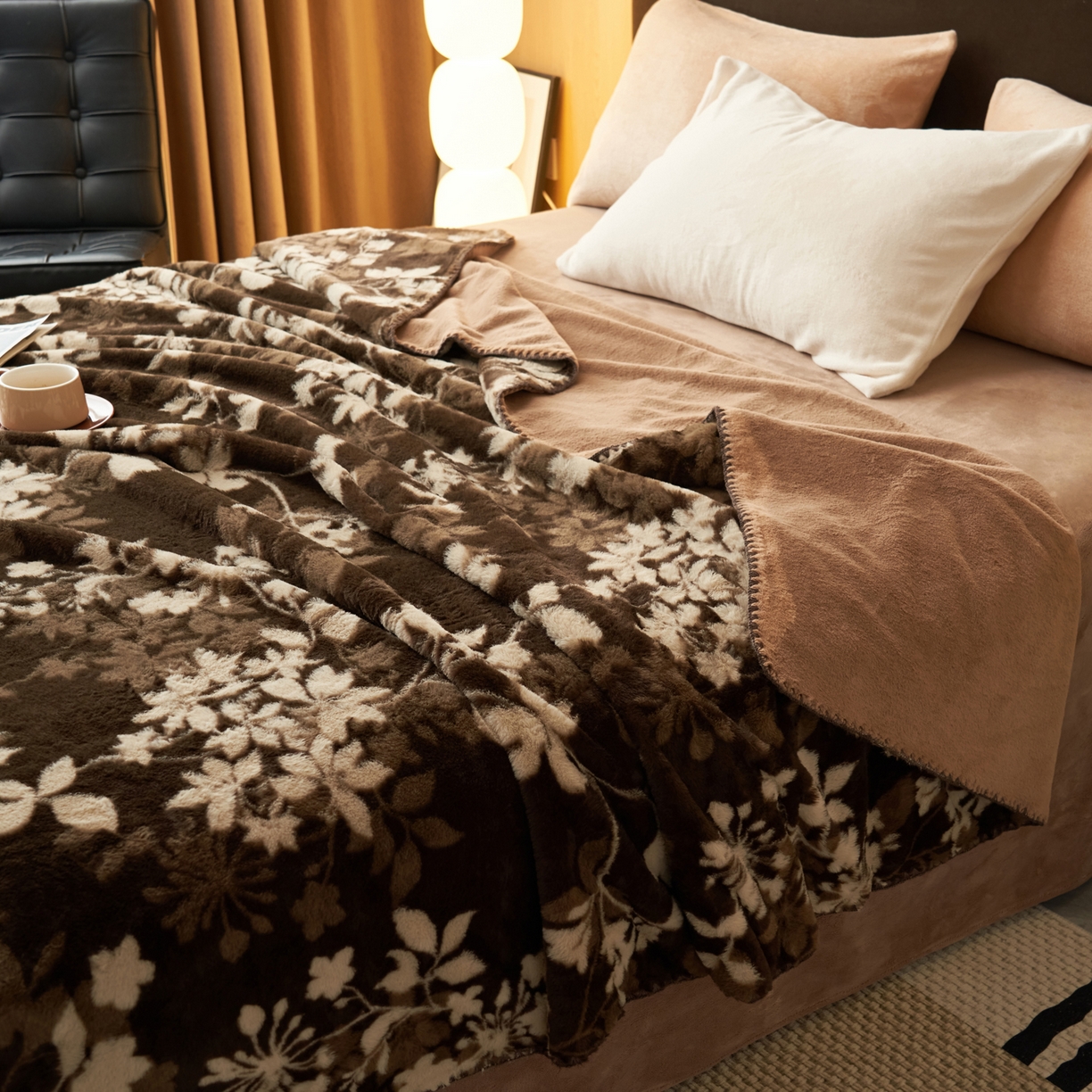 91家纺网 家纺一手货源 找家纺 晨曦家纺 2025新款兔毛绒海獭绒双层毛毯三角针复合毛毯 幽梦咖