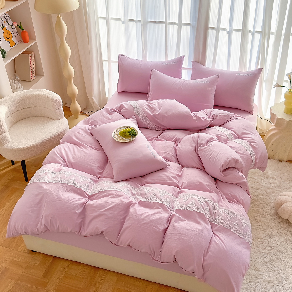 91家纺网 家纺一手货源 找家纺 灿哈 2025新款烫钻蕾丝花边水洗棉四件套 樱花粉