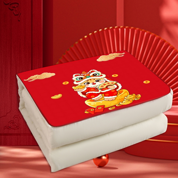 91家纺网 家纺一手货源 找家纺 金纳抱枕被 2026新款 ‘马上暴富’ 新年抱枕被 财源滚滚