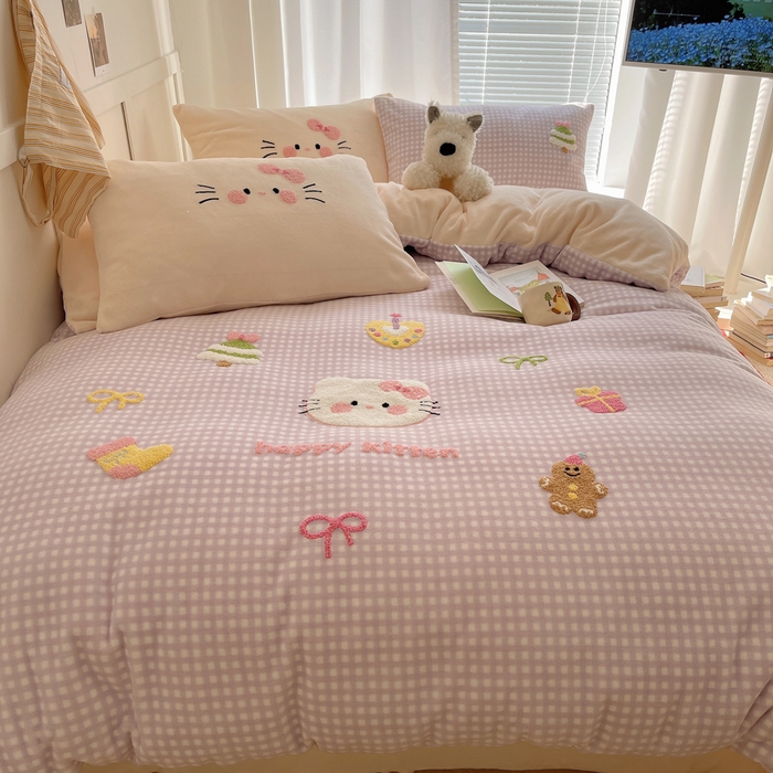 91家纺网 家纺一手货源 找家纺 顾里家纺 2025新款韩系圣诞腊肠狗毛巾绣牛奶绒套件 紫圣诞猫