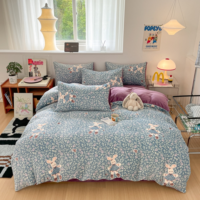 玉海棠家纺 2025新款A类加厚牛奶绒印花四件套 背带兔