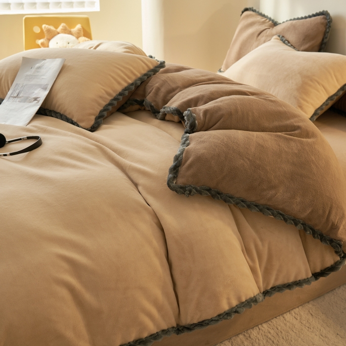 91家纺网 家纺一手货源 找家纺 （总）晨曦家纺 2025新款加厚高克重230克日系简约小包边牛奶绒单被套