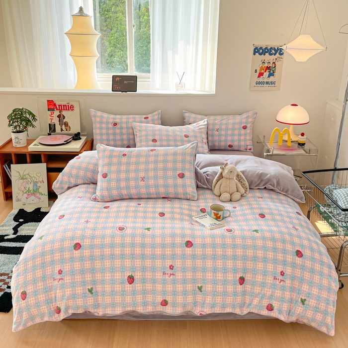 玉海棠家纺 2025新款A类加厚牛奶绒印花四件套 草莓软心