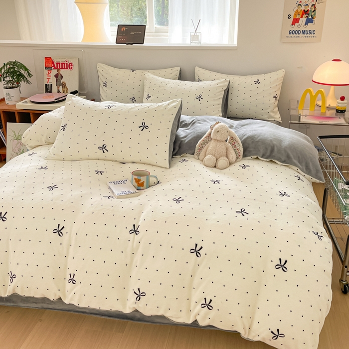 91家纺网 家纺一手货源 找家纺 玉海棠家纺 2025新款A类加厚牛奶绒印花四件套 蝴蝶点点心