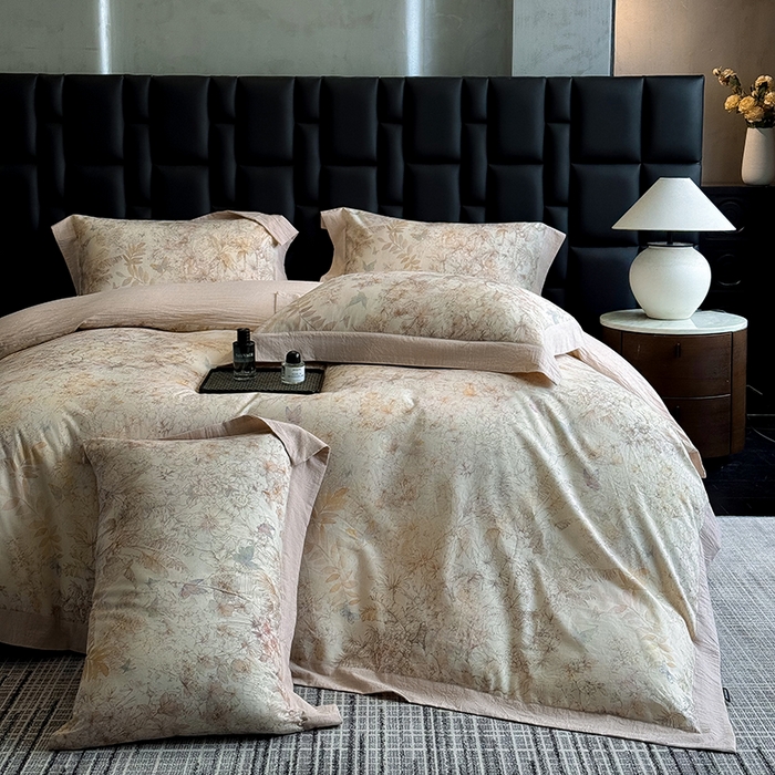 91家纺网 家纺一手货源 找家纺 家居1号 2025新款四季款活性数码印花 纯棉亚麻四件套 青逸花蝶-卡其