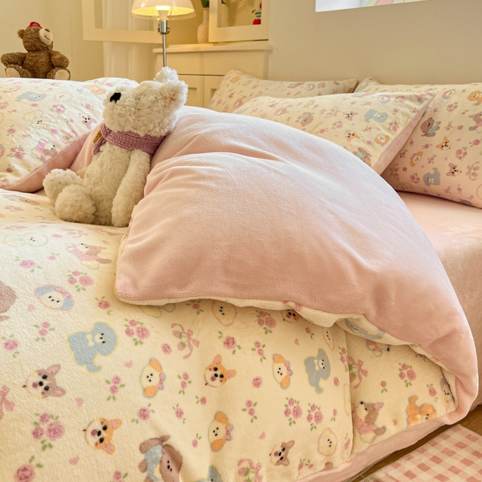 91家纺网 家纺一手货源 找家纺 玉海棠家纺 2025新款A类加厚牛奶绒印花四件套 卖萌小狗