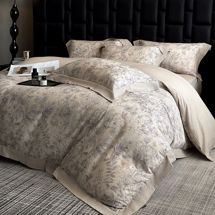 91家纺网 家纺一手货源 找家纺 家居1号 2025新款四季款活性数码印花 纯棉亚麻四件套 青逸花蝶-紫色