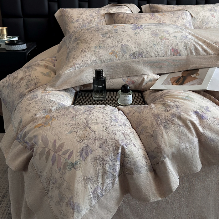 91家纺网 家纺一手货源 找家纺 家居1号 2025新款四季款活性数码印花 纯棉亚麻四件套 青逸花蝶-紫色