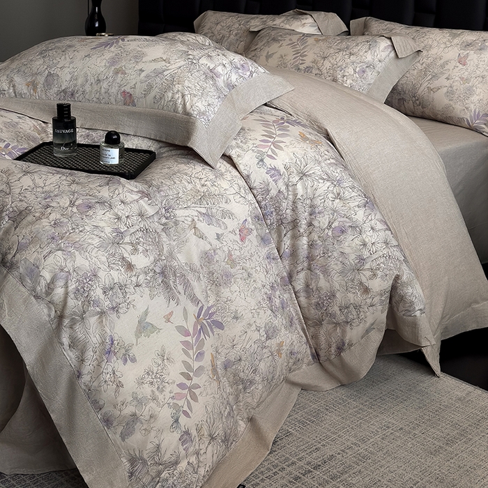 91家纺网 家纺一手货源 找家纺 家居1号 2025新款四季款活性数码印花 纯棉亚麻四件套 青逸花蝶-紫色