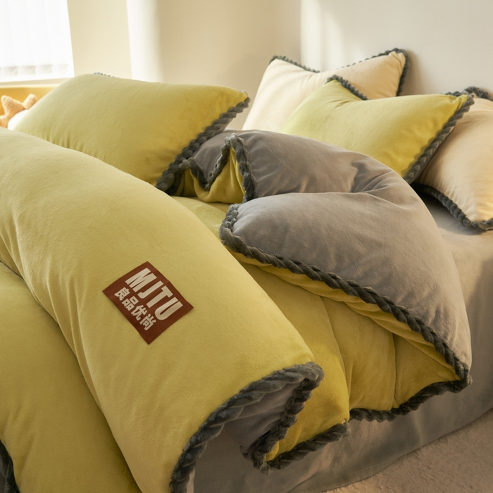 91家纺网 家纺一手货源 找家纺 （总）晨曦家纺 2025新款加厚高克重230克日系简约小包边牛奶绒单被套