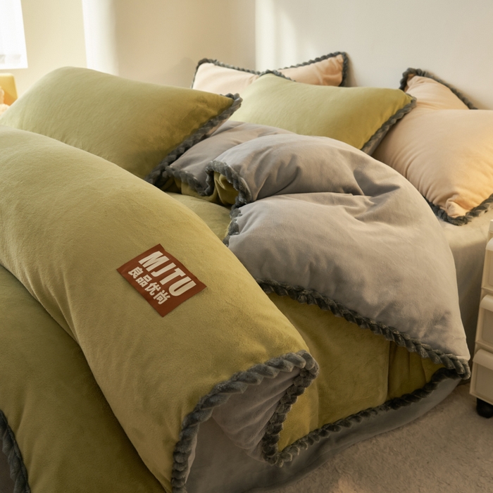 91家纺网 家纺一手货源 找家纺 （总）晨曦家纺 2025新款加厚高克重230克日系简约小包边牛奶绒单被套