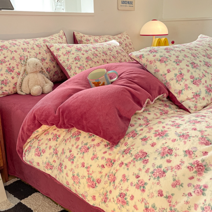 91家纺网 家纺一手货源 找家纺 玉海棠家纺 2025新款A类加厚牛奶绒印花四件套 疏影