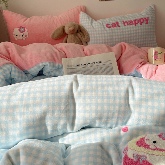 91家纺网 家纺一手货源 找家纺 雨帆家纺 2025新款高克重牛奶绒毛巾绣四件套系列 蛋糕猫