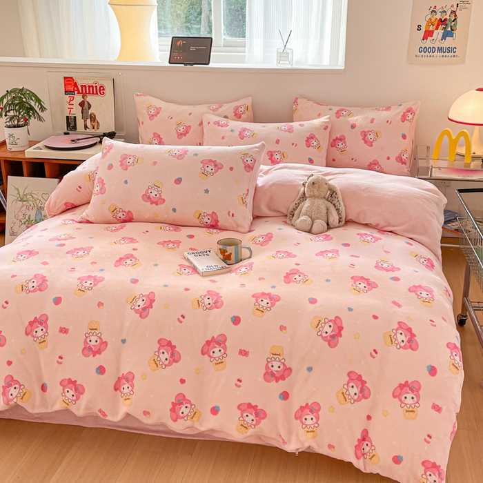 91家纺网 家纺一手货源 找家纺 玉海棠家纺 2025新款A类加厚牛奶绒印花四件套 小美甜品屋