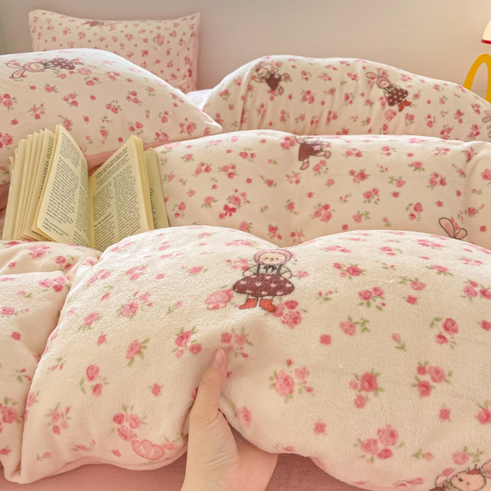 91家纺网 家纺一手货源 找家纺 玉海棠家纺 2025新款A类加厚牛奶绒印花四件套 小兔舞