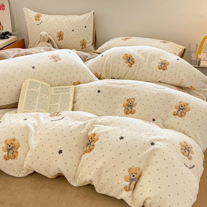 91家纺网 家纺一手货源 找家纺 玉海棠家纺 2025新款A类加厚牛奶绒印花四件套 星空熊仔