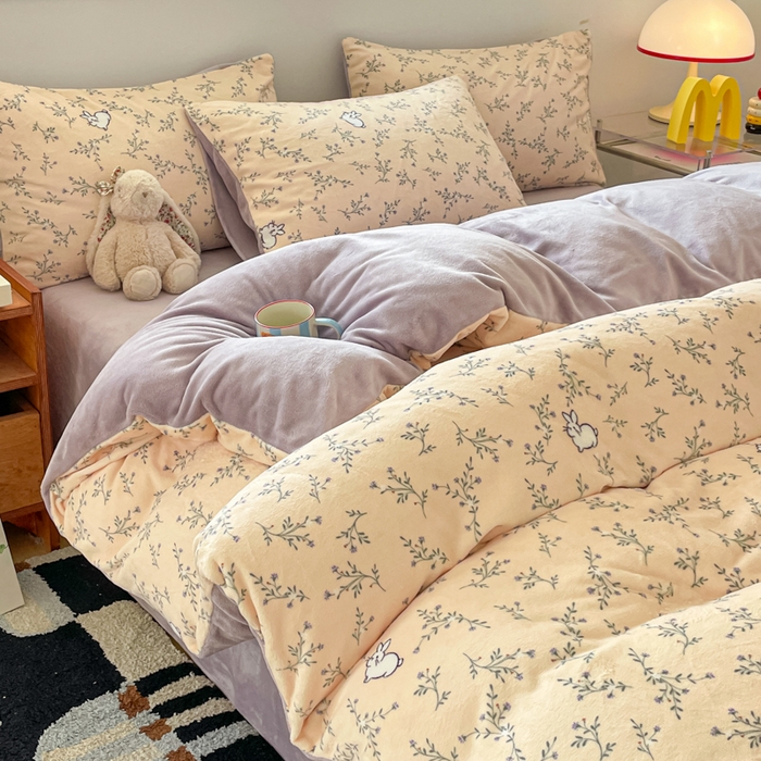 91家纺网 家纺一手货源 找家纺 玉海棠家纺 2025新款A类加厚牛奶绒印花四件套 枝枝兔