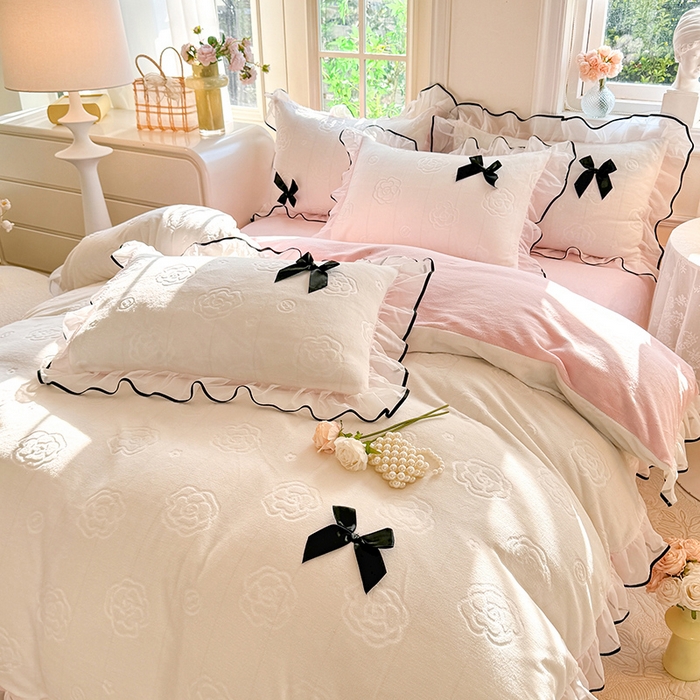 91家纺网 家纺一手货源 找家纺 （总）逸尚阁 2025新款雕花牛奶绒绒梦恋四件套