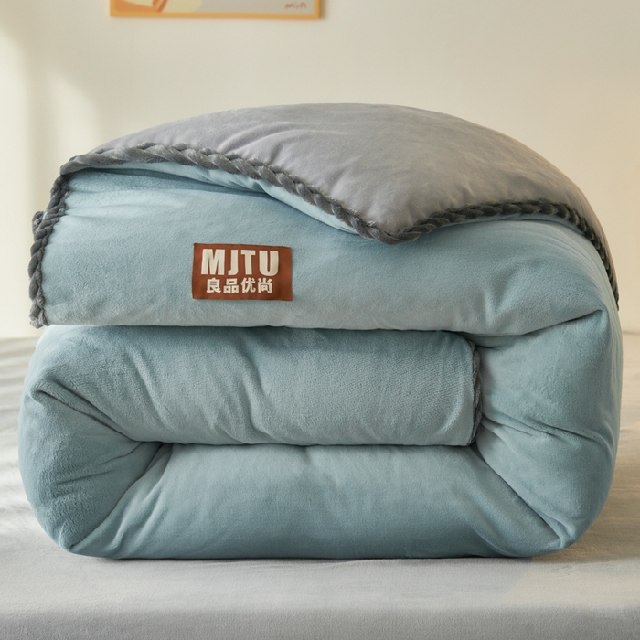 91家纺网 家纺一手货源 找家纺 晨曦家纺 2025新款加厚高克重230克日系简约小包边牛奶绒单被套 简约-宾利蓝灰