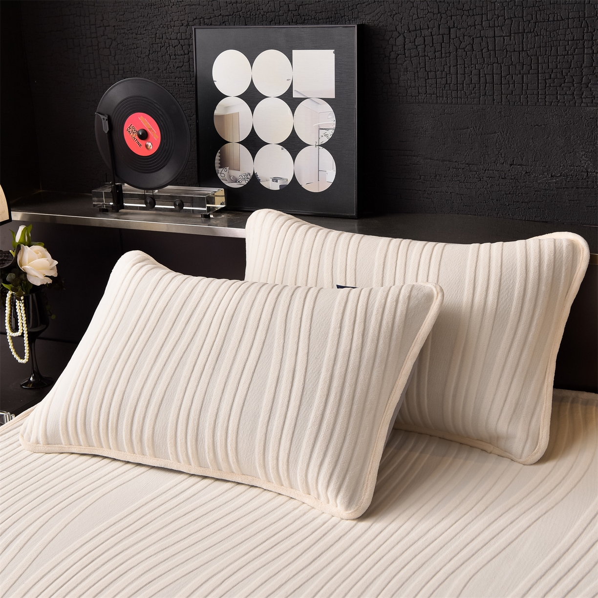 91家纺网 家纺一手货源 找家纺 （总）金鹰 2025新款剪花复合加厚牛奶绒床笠席梦思保护套床垫套