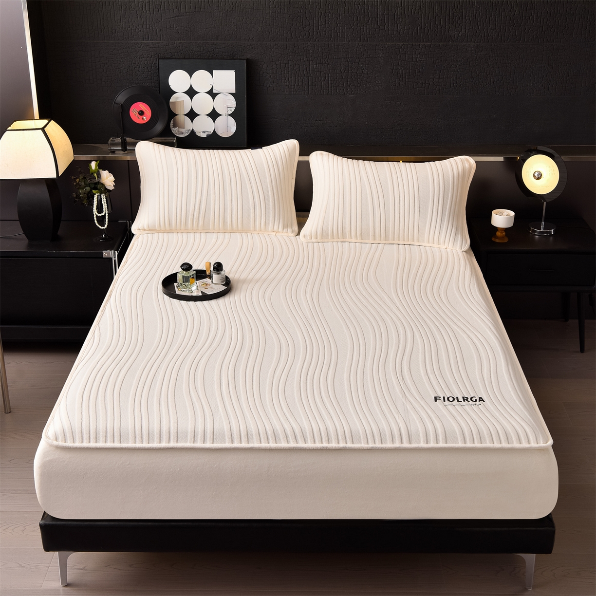 91家纺网 家纺一手货源 找家纺 （总）金鹰 2025新款剪花复合加厚牛奶绒床笠席梦思保护套床垫套