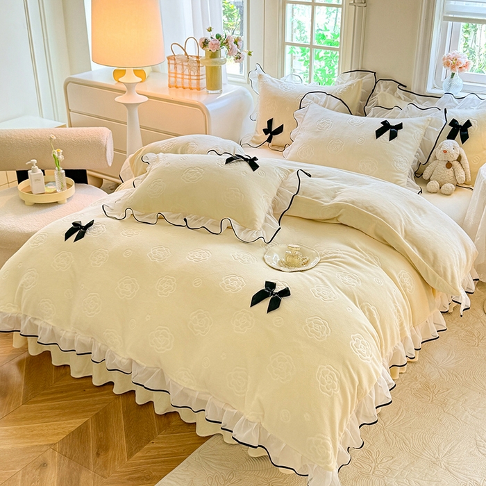 91家纺网 家纺一手货源 找家纺 逸尚阁 2025新款雕花牛奶绒绒梦恋四件套 绒梦恋-可可黄