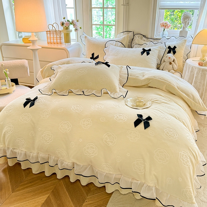 91家纺网 家纺一手货源 找家纺 逸尚阁 2025新款雕花牛奶绒绒梦恋四件套 绒梦恋-可可黄