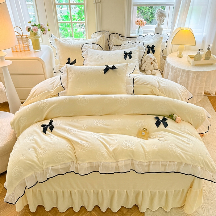 91家纺网 家纺一手货源 找家纺 逸尚阁 2025新款雕花牛奶绒绒梦恋四件套 绒梦恋-可可黄