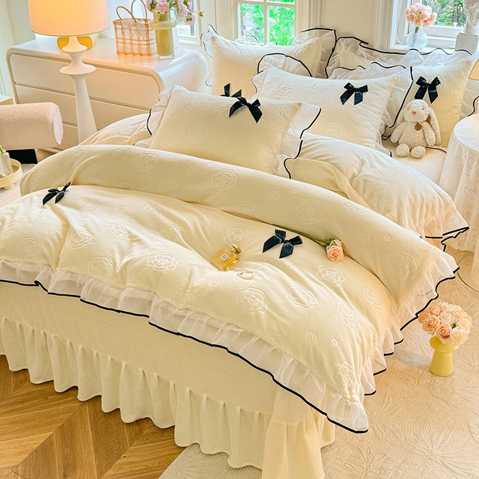 91家纺网 家纺一手货源 找家纺 逸尚阁 2025新款雕花牛奶绒绒梦恋四件套 绒梦恋-可可黄