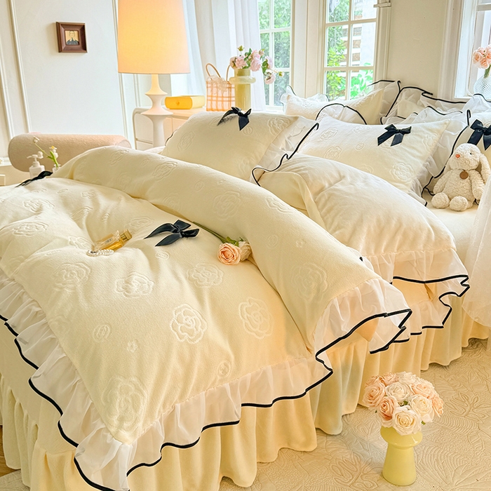 91家纺网 家纺一手货源 找家纺 逸尚阁 2025新款雕花牛奶绒绒梦恋四件套 绒梦恋-可可黄