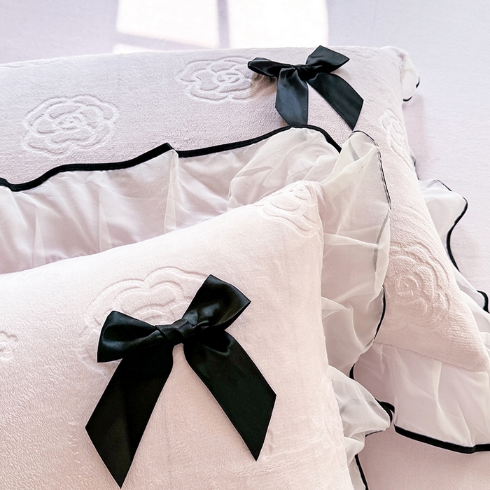 91家纺网 家纺一手货源 找家纺 逸尚阁 2025新款雕花牛奶绒绒梦恋四件套 绒梦恋-梦幻紫