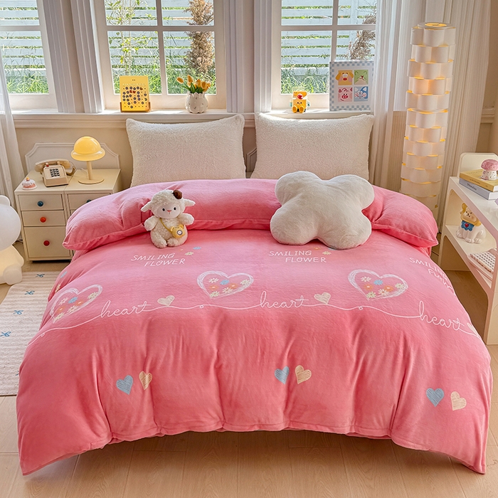 91家纺网 家纺一手货源 找家纺 （总）金盛纺 2025新款高克重牛奶绒印花系列单被套(可定制)