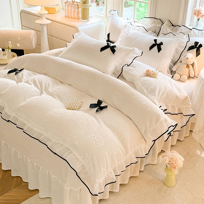 91家纺网 家纺一手货源 找家纺 逸尚阁 2025新款雕花牛奶绒绒梦恋四件套 绒梦恋-牛奶白