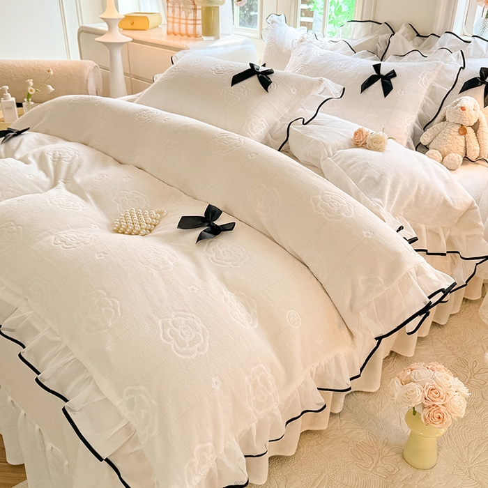 91家纺网 家纺一手货源 找家纺 逸尚阁 2025新款雕花牛奶绒绒梦恋四件套 绒梦恋-牛奶白