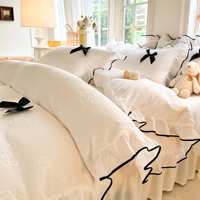 91家纺网 家纺一手货源 找家纺 逸尚阁 2025新款雕花牛奶绒绒梦恋四件套 绒梦恋-牛奶白