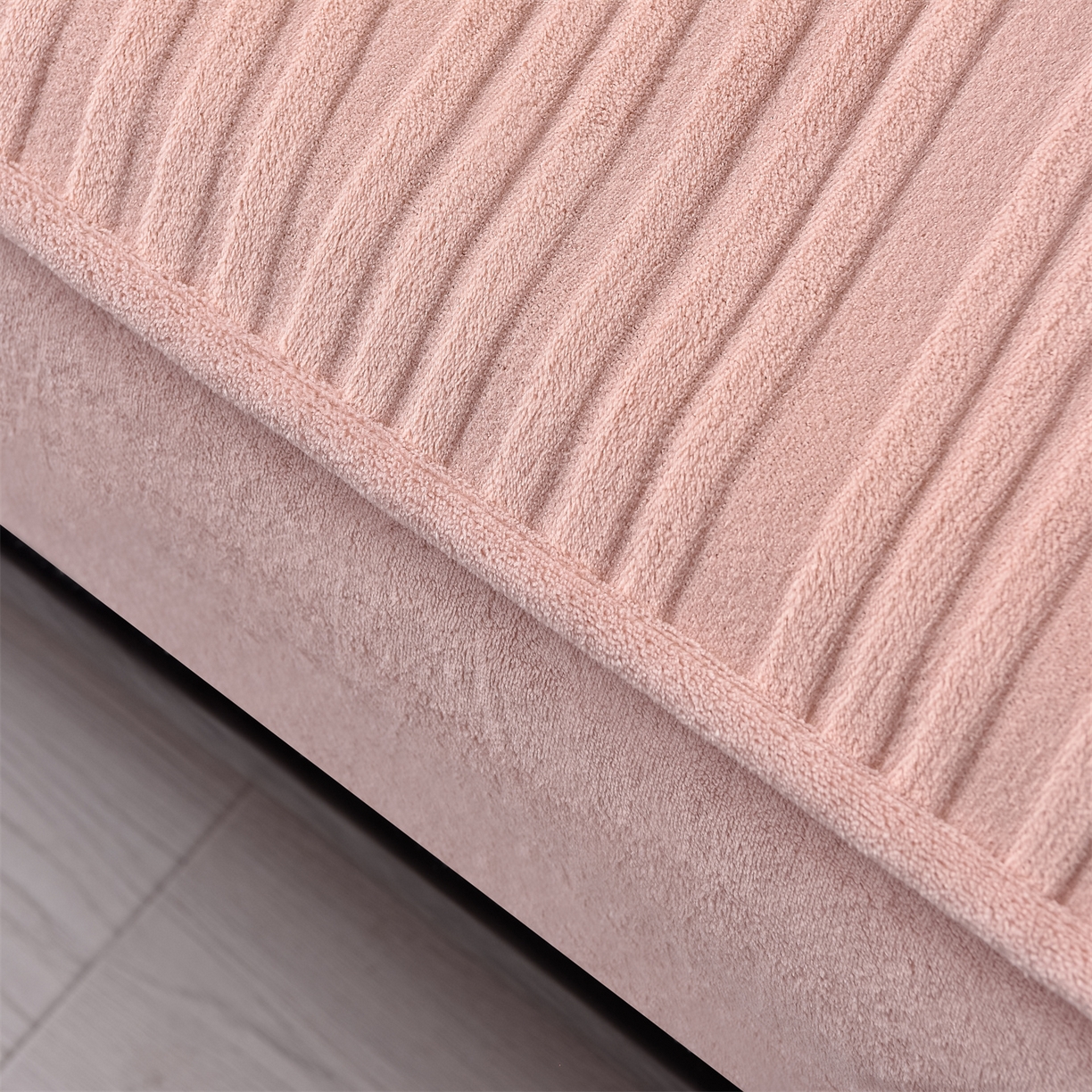 91家纺网 家纺一手货源 找家纺 金鹰 2025新款剪花复合加厚牛奶绒床笠席梦思保护套床垫套 曲线-粉色