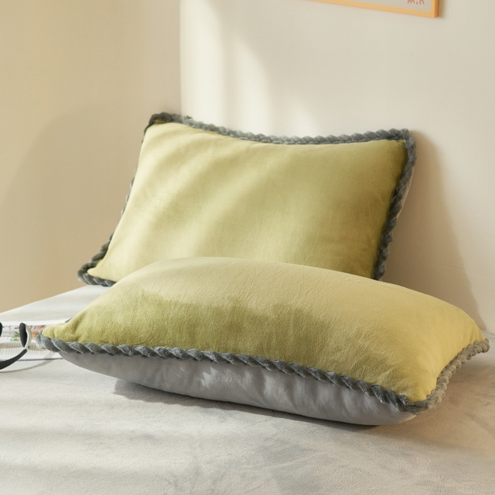 91家纺网 家纺一手货源 找家纺 晨曦家纺 2025新款加厚高克重230克日系简约小包边牛奶绒单被套 简约-浅绿浅灰