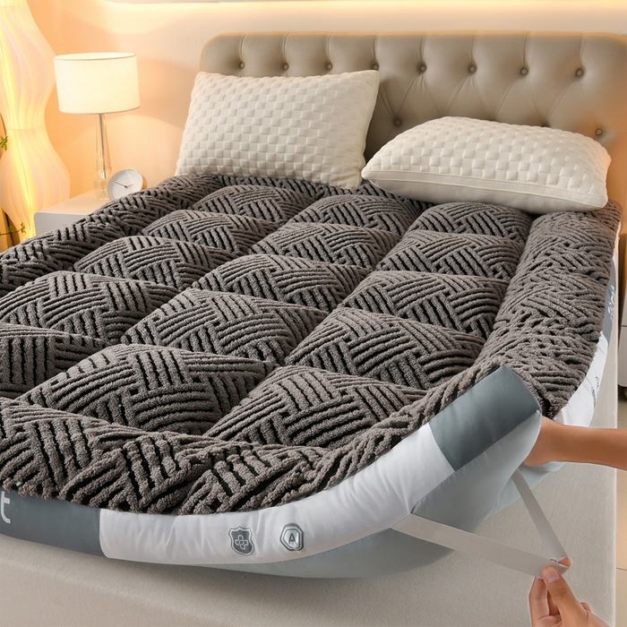 91家纺网 家纺一手货源 找家纺 （总）小叮当家纺仓储工厂店 2025新款亲肤舒适缦沙绒系列床垫垫子-缦沙绒