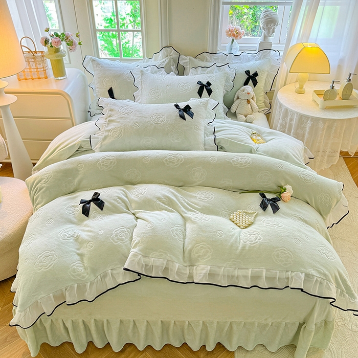 91家纺网 家纺一手货源 找家纺 逸尚阁 2025新款雕花牛奶绒绒梦恋四件套 绒梦恋-清新绿