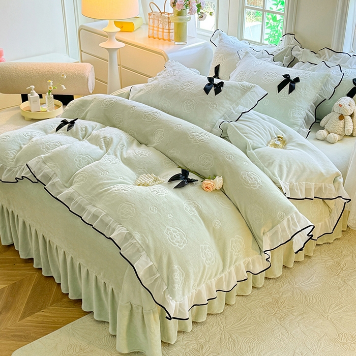 91家纺网 家纺一手货源 找家纺 逸尚阁 2025新款雕花牛奶绒绒梦恋四件套 绒梦恋-清新绿