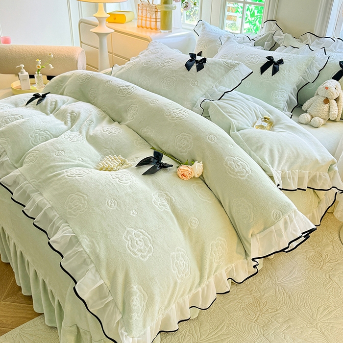 91家纺网 家纺一手货源 找家纺 逸尚阁 2025新款雕花牛奶绒绒梦恋四件套 绒梦恋-清新绿