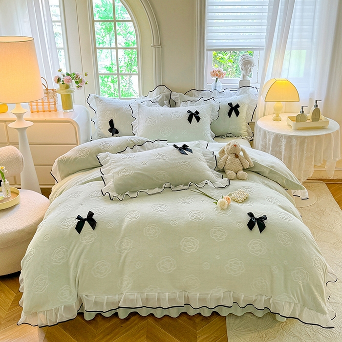 91家纺网 家纺一手货源 找家纺 逸尚阁 2025新款雕花牛奶绒绒梦恋四件套 绒梦恋-清新绿