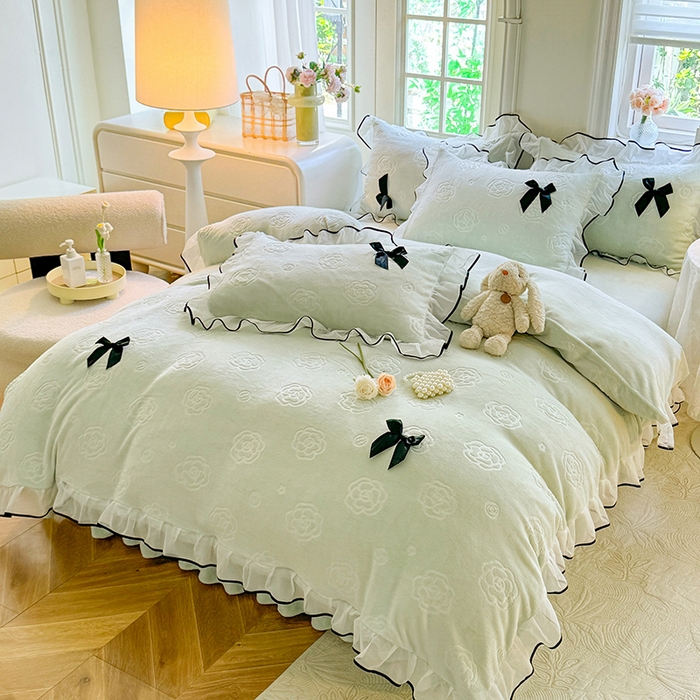 91家纺网 家纺一手货源 找家纺 逸尚阁 2025新款雕花牛奶绒绒梦恋四件套 绒梦恋-清新绿