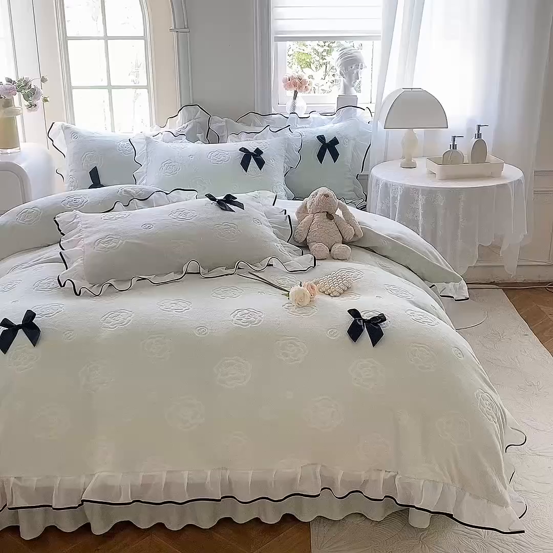91家纺网 家纺一手货源 找家纺 逸尚阁 2025新款雕花牛奶绒绒梦恋四件套 绒梦恋-清新绿