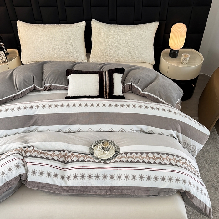 91家纺网 家纺一手货源 找家纺 金盛纺 2025新款高克重牛奶绒印花系列单被套(可定制) 流光