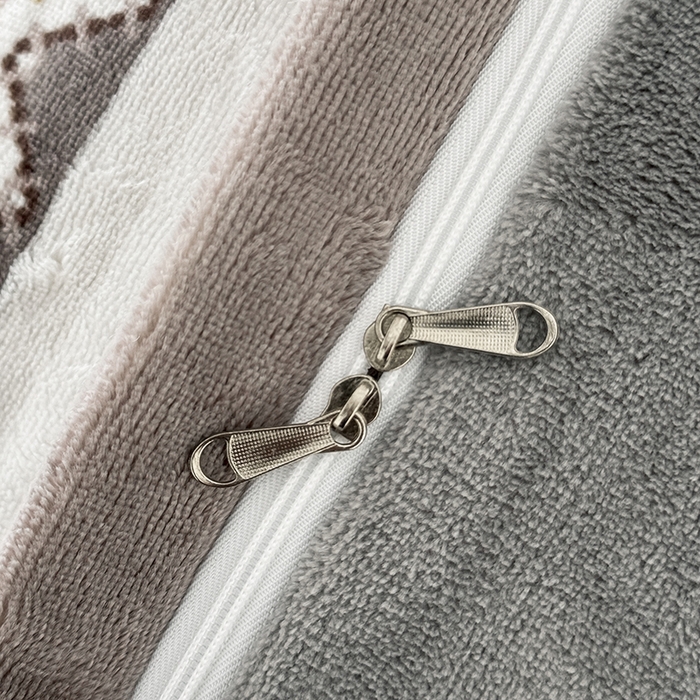 91家纺网 家纺一手货源 找家纺 金盛纺 2025新款高克重牛奶绒印花系列单被套(可定制) 流光