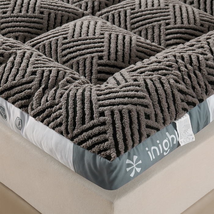 91家纺网 家纺一手货源 找家纺 小叮当家纺仓储工厂店 2025新款亲肤舒适缦沙绒系列床垫垫子-缦沙绒 缦沙绒-灰边-黑