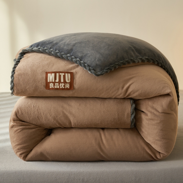 91家纺网 家纺一手货源 找家纺 晨曦家纺 2025新款加厚高克重230克日系简约小包边牛奶绒单被套 简约-深咖灰