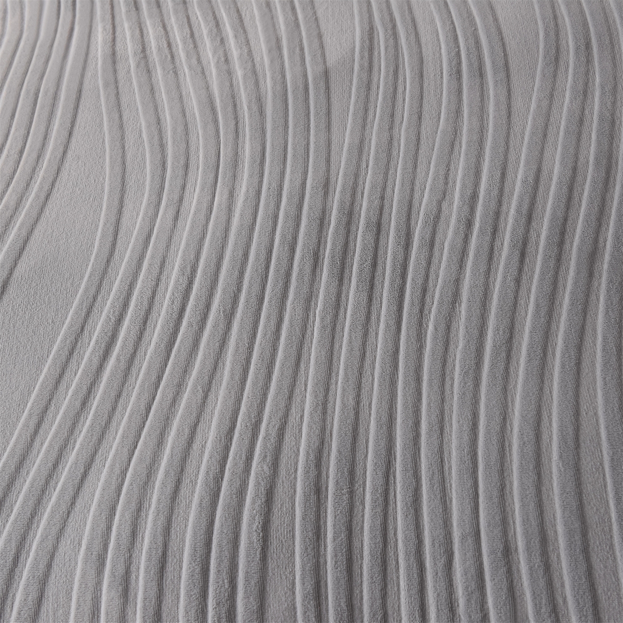 91家纺网 家纺一手货源 找家纺 金鹰 2025新款剪花复合加厚牛奶绒床笠席梦思保护套床垫套 曲线-浅灰